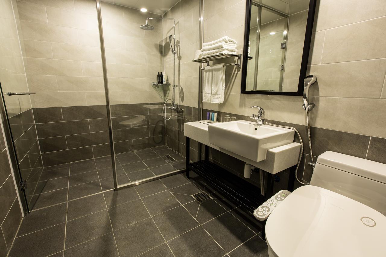 The Petel Premium Suite Puszan Kültér fotó